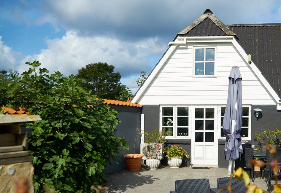 Feriehus i midtbyen til udlejning.
tlf. Elsebeth 23 32 30 50