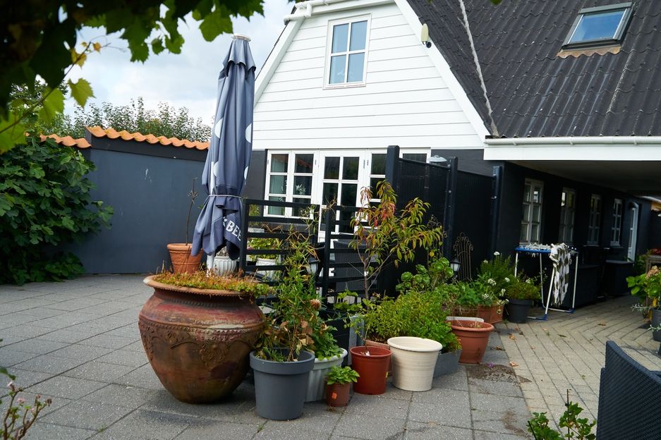 Feriehus i midtbyen til udlejning.
tlf. Elsebeth 23 32 30 50