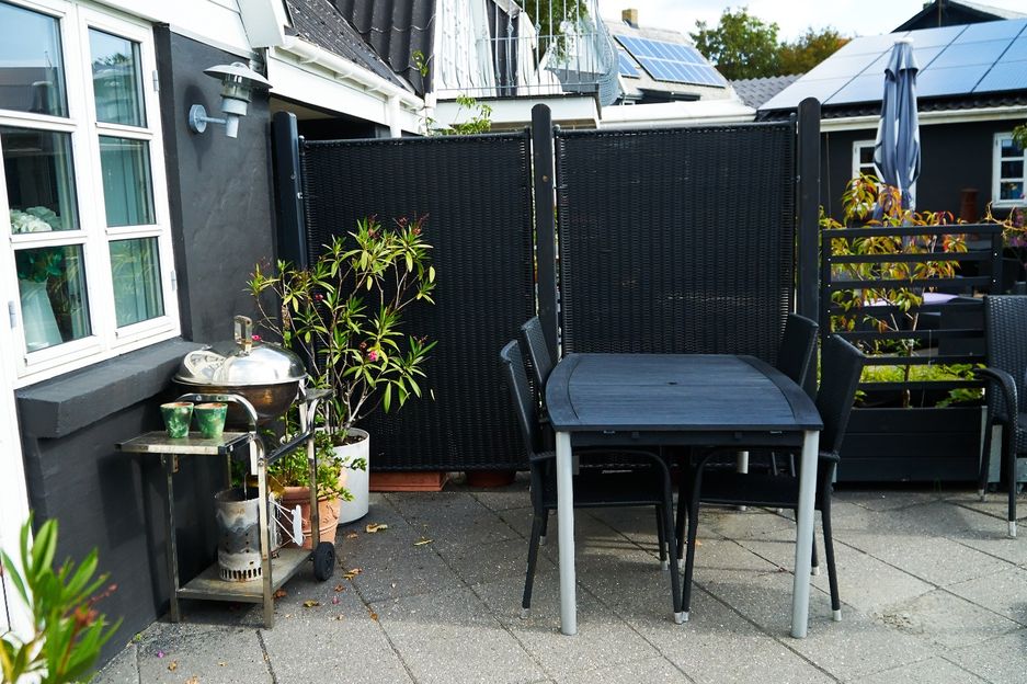 Feriehus i midtbyen til udlejning.
tlf. Elsebeth 23 32 30 50