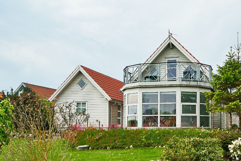 Et smukt hus i et smukt område - 2 stenkast fra sydkysten.