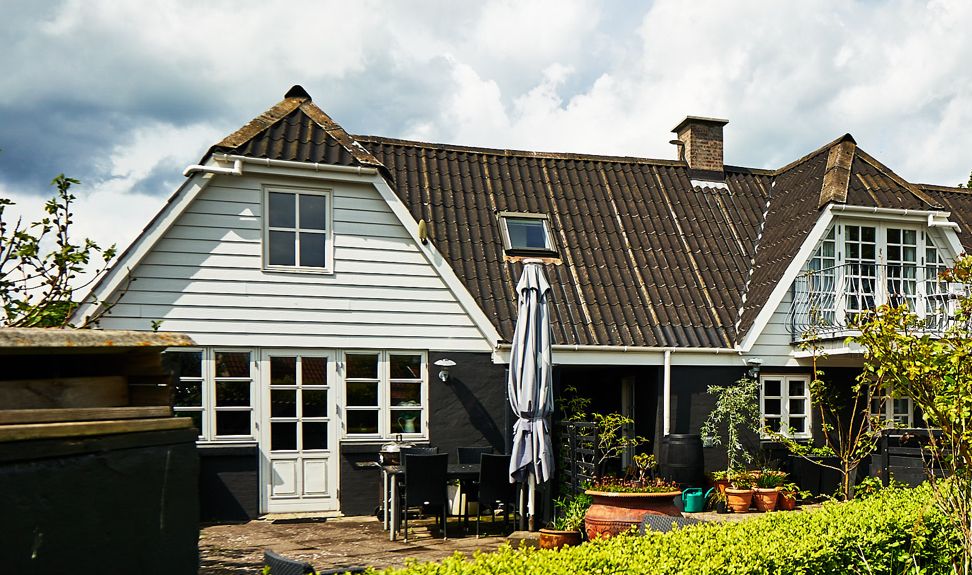 Hovedgaden 23 tæt på købmanden - Elsebeth 23 32 30 50.