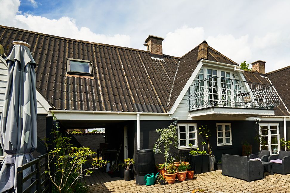 Hovedgaden 23 tæt på købmanden - Elsebeth 23 32 30 50.